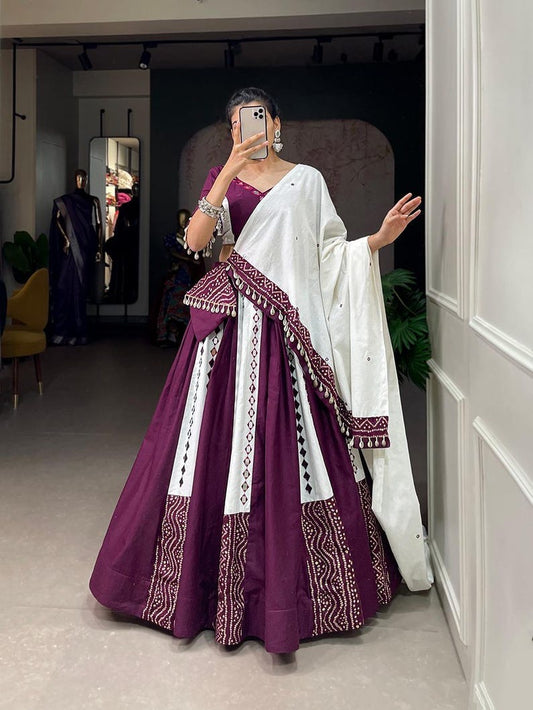Gorgeous dual color Kali style  cotton Chaniya Choli 6mtr flair with a trendy blouse with mirror work