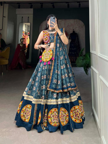 Gorgeous dual color Kali style cotton Chaniya Choli 6mtr flair with a trendy blouse with mirror work