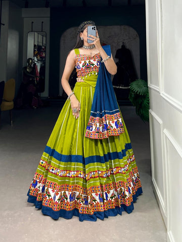 womens fashionable Blck Choli