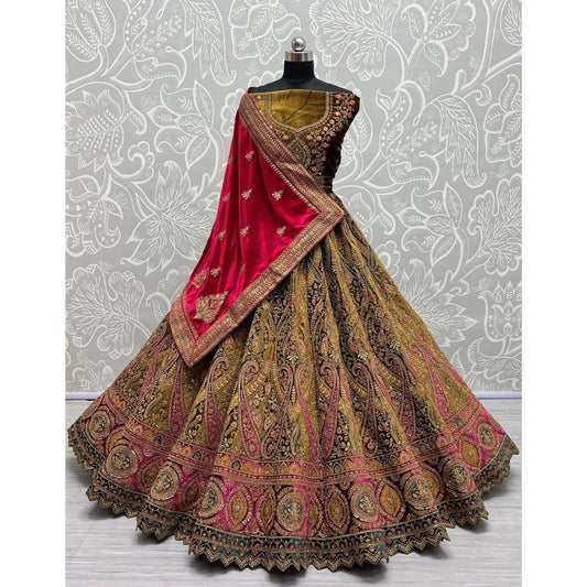 Exclusive Designer Heavy Velvet Lehenga Choli , Beautiful Blouse Piece With Soft Net Dupatta , Wedding & Reception Outfit Wear Lehenga Choli