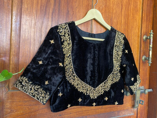 Black hand embroidery blouse
