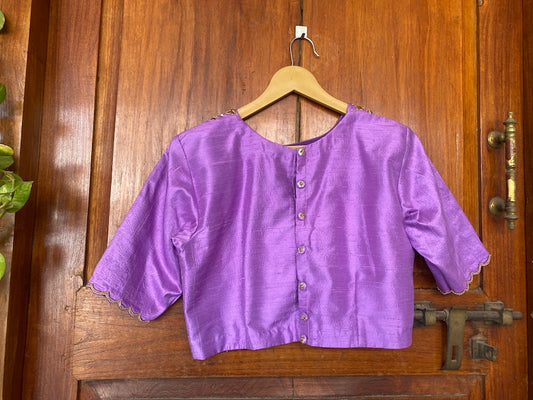 Lavender collar hand embroidery blouse