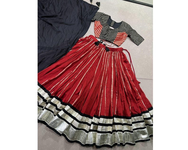 MOST BEAUTIFUL DESIGNER LAHENGA CHOLI DUPATTA