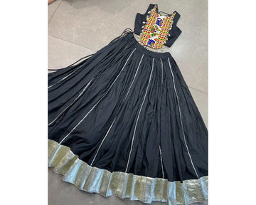 MOST BEAUTIFUL DESIGNER LEHENGA CHOLI DUPATTA